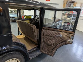 Rénovation de la sellerie d'une Peugeot 201 par RC Sellerie RC Sellerie